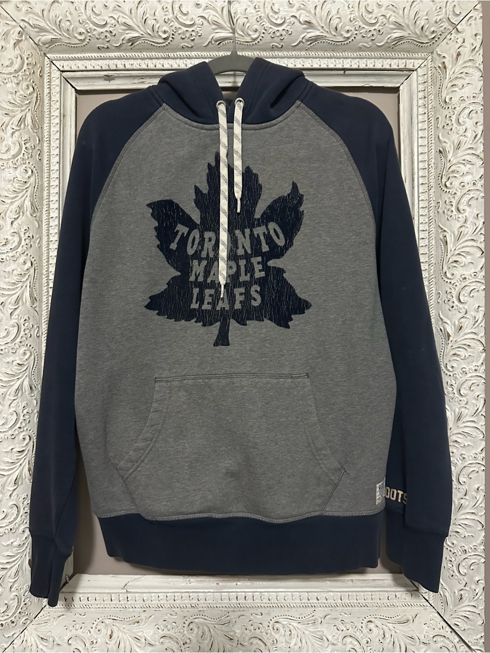 Roots Athletics Toronto Maple Leafs NHL Distressed Hoodie Size S